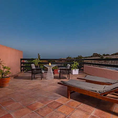 Saint Michel Boutique Rhodes City