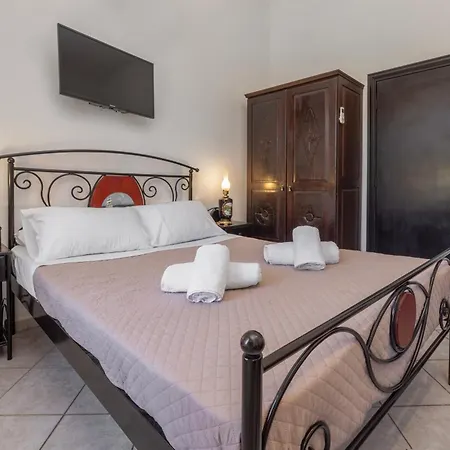 Saint Michel Boutique 3*