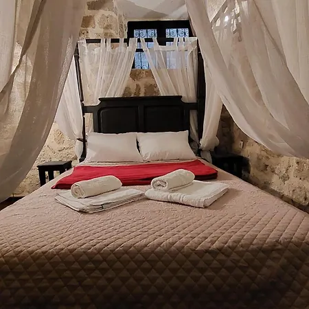 Saint Michel Boutique Gasthuis