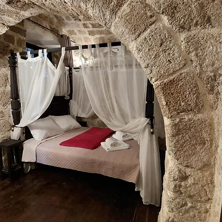 Gasthuis Saint Michel Boutique 3*