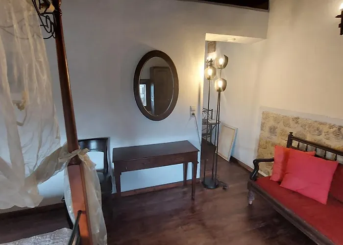 Πανσιόν Saint Michel Boutique 3*