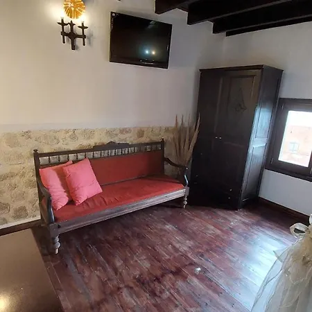 Konukevi Saint Michel Boutique