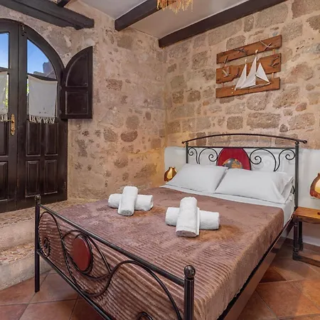 Saint Michel Boutique Guest house Rhodes City