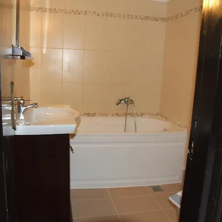 Konukevi Saint Michel Boutique 3*